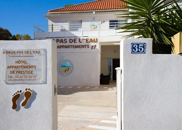 Appart'hôtel A Deux Pas de l'Eau La Ciotat