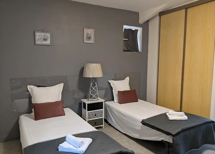 Appart HotelStudios Les Acacias