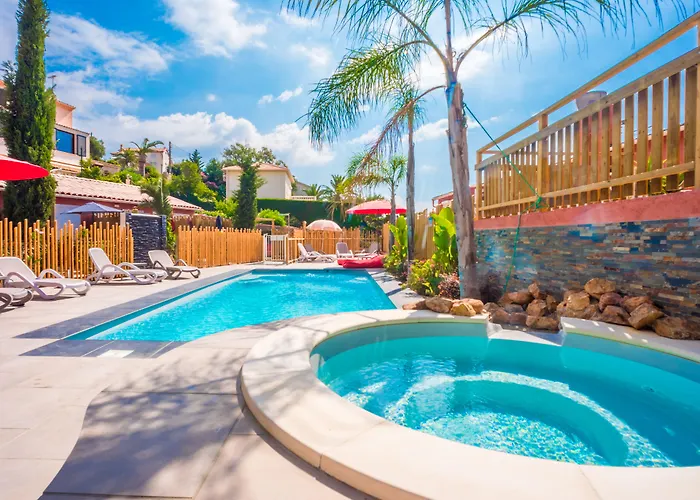 Appart HotelEt Appart Les Flots Bleus