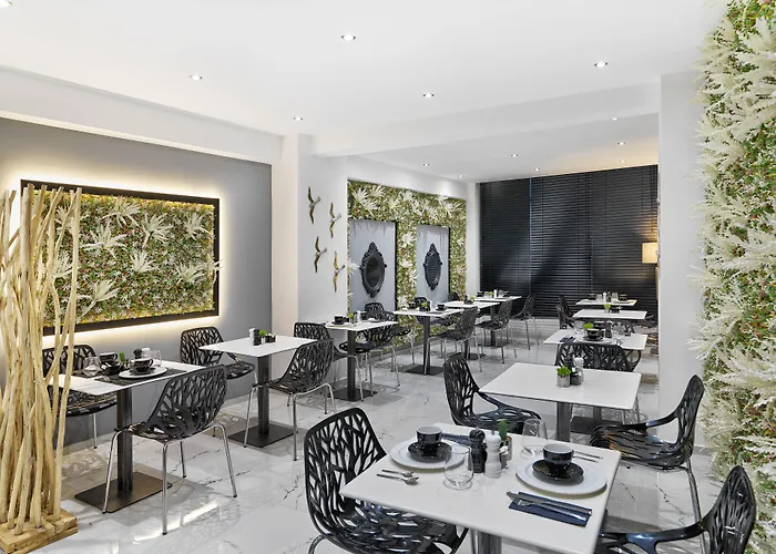 Appart HotelAcropolis City Life Bh