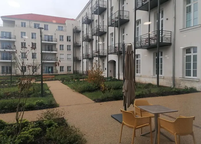 Aparthotel DOMITYS - Les Trèfles à Châtellerault