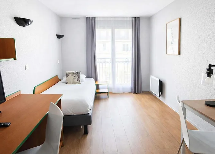 Aparthotel Adagio Access Paris Maisons-Alfort