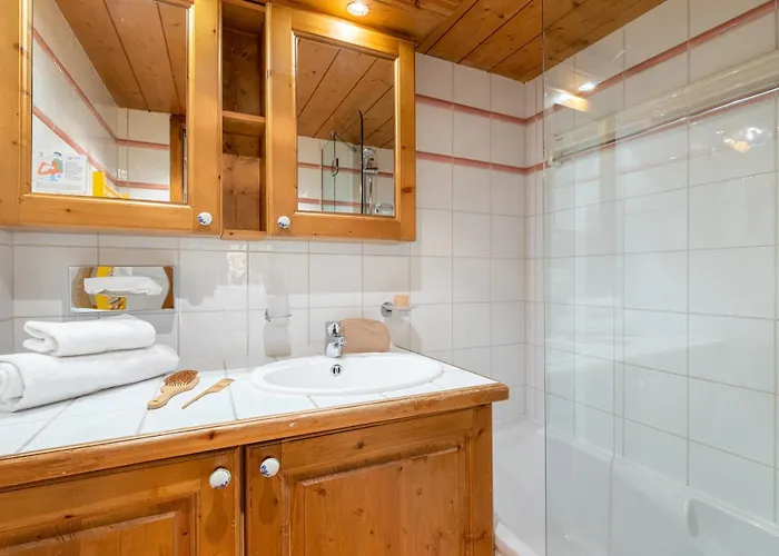 Appart HotelRésidence Pierre&Vacances Premium La Ginabelle