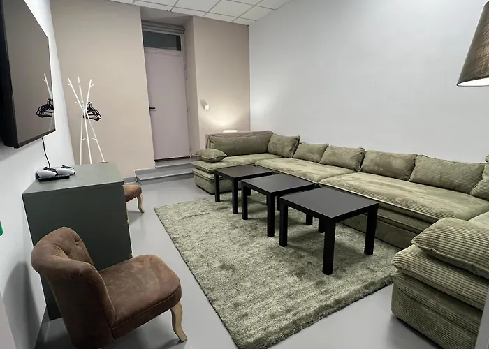 Aparthotel Loft 200m2 avec écran led géant de 10m2 à Marseille