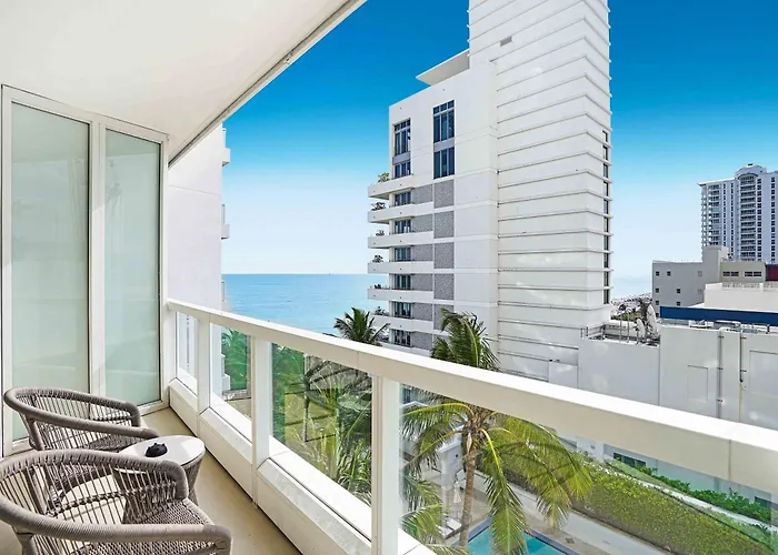 Fontainebleau Jr Suite With Balcony Condo Miami Beach