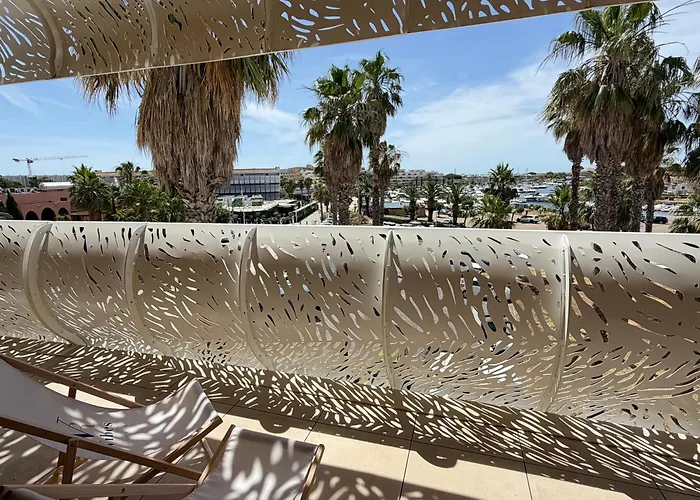 Le VIBES RESORT By AGN Agde
