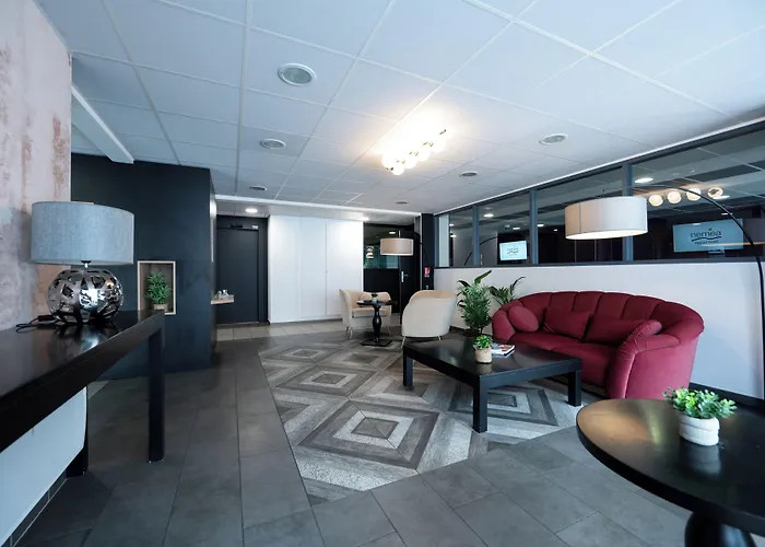 Nemea Appart Hotel Quai Victor Tours Centre