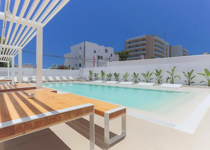 White Apartments - Adults Only