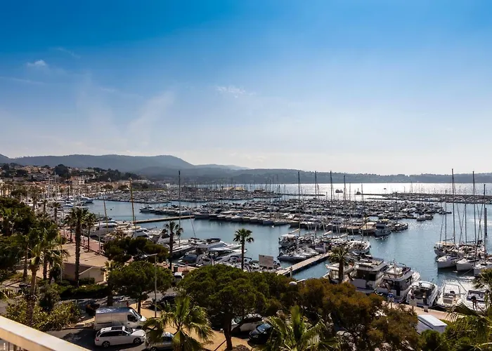 Appart HotelRésidence Le Beau Rivage