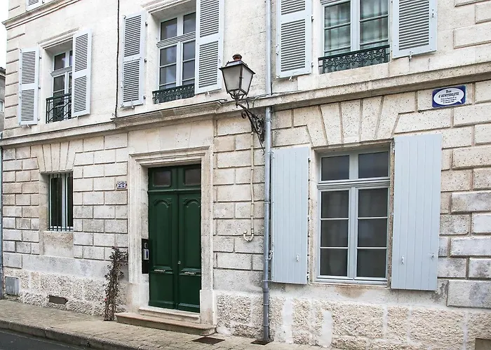 Appart HotelVILLA CÔTÉ PLATEAU - Hyper Centre - 3 Étoiles Certifiées-